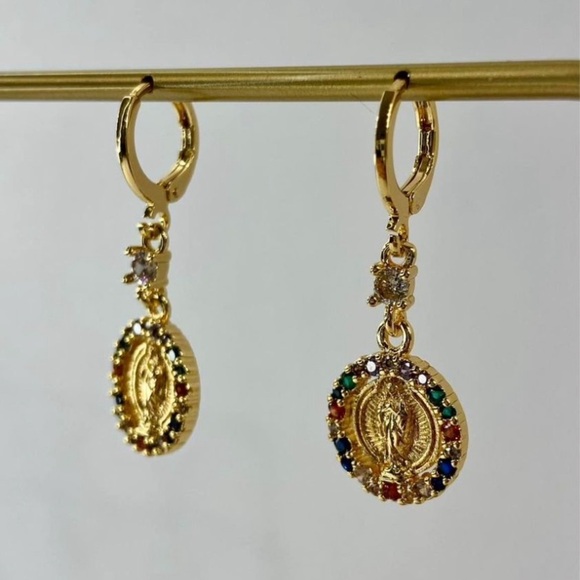 Beautiful Pair of High Quality Gold Plated French Virgencita Hoop Earrings - Picture 1 of 4